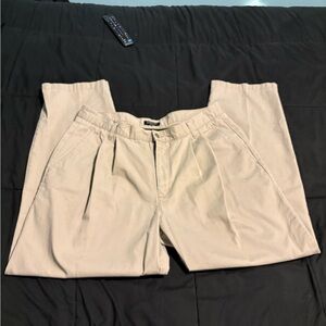 Dockers Men's Light Tan Chinos